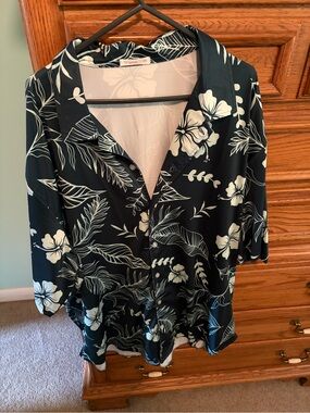Black Floral Button-Up Men’s Top